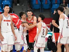 关于广东宏远训练开放日;集结日官宣签约引欢呼;法甲在即;医务组通报恢复的信息 关于广东宏远训练开放日;集结日官宣签约引欢呼;法甲在即;医务组通报恢复的信息