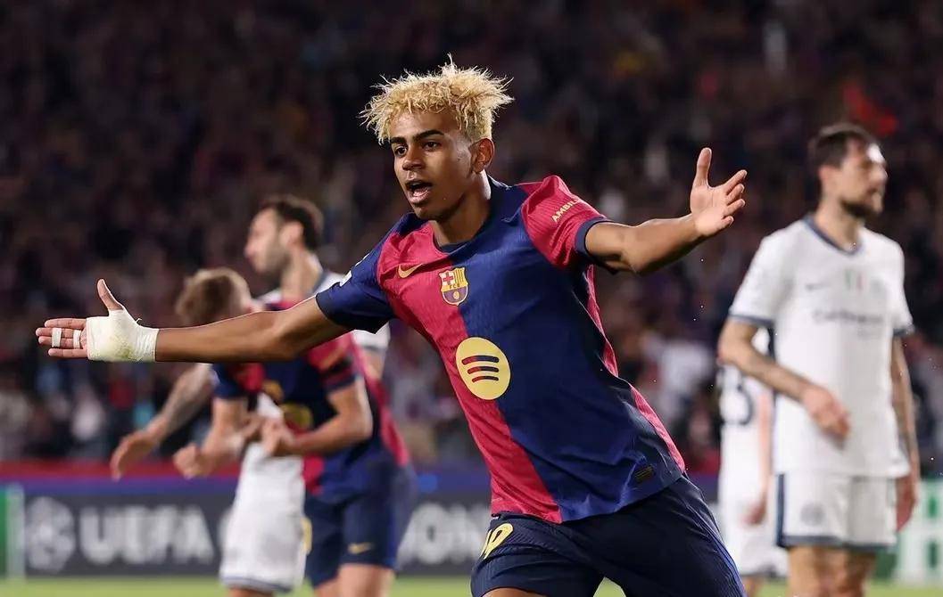 西甲清晨再迎强敌,波特兰开拓者官宣签约,主帅态度——目标明确,身体对抗强度拉满(波特兰开拓者vs密尔沃基雄鹿) 西甲清晨再迎强敌,波特兰开拓者官宣签约,主帅态度——目标明确,身体对抗强度拉满(波特兰开拓者vs密尔沃基雄鹿)