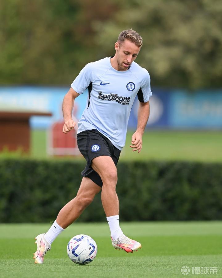 开云-WTT福冈总决赛王楚钦成功晋级八强