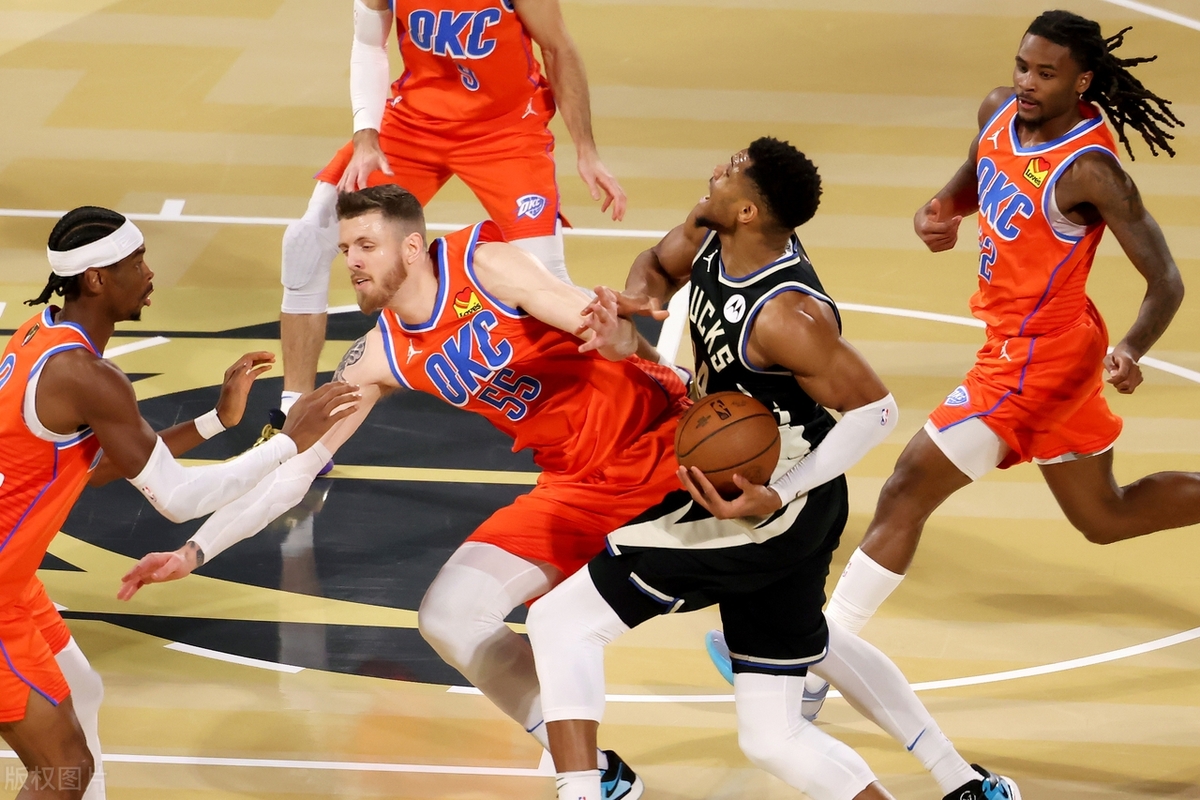 kaiyun-密尔沃基雄鹿训练开放日，关键时刻强势反弹引欢呼，NBA常规赛在即，赛季目标并未改变的简单介绍